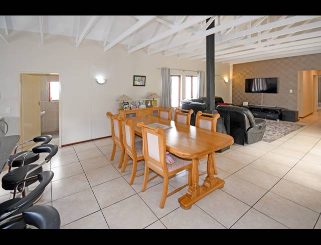 3 BEDROOM HOUSE FOR SALE IN CRAIGAVON